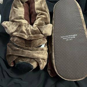 Cute Brown Dog Slippers – Plush Animal Slippers – Size L (11–12) – Never Worn